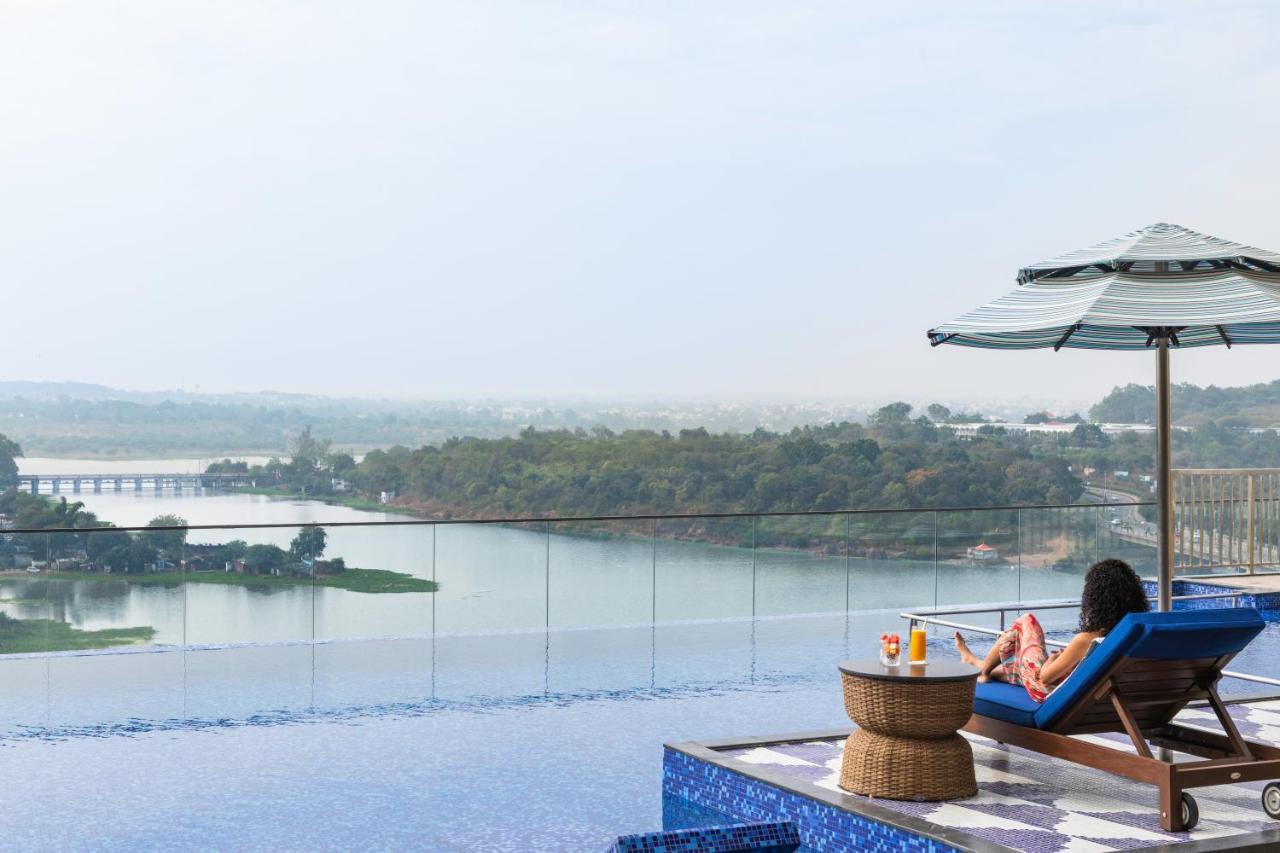Taj Lakefront Bhopal Exterior foto
