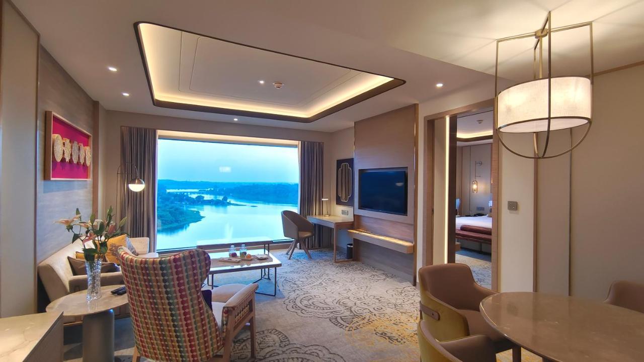Taj Lakefront Bhopal Exterior foto