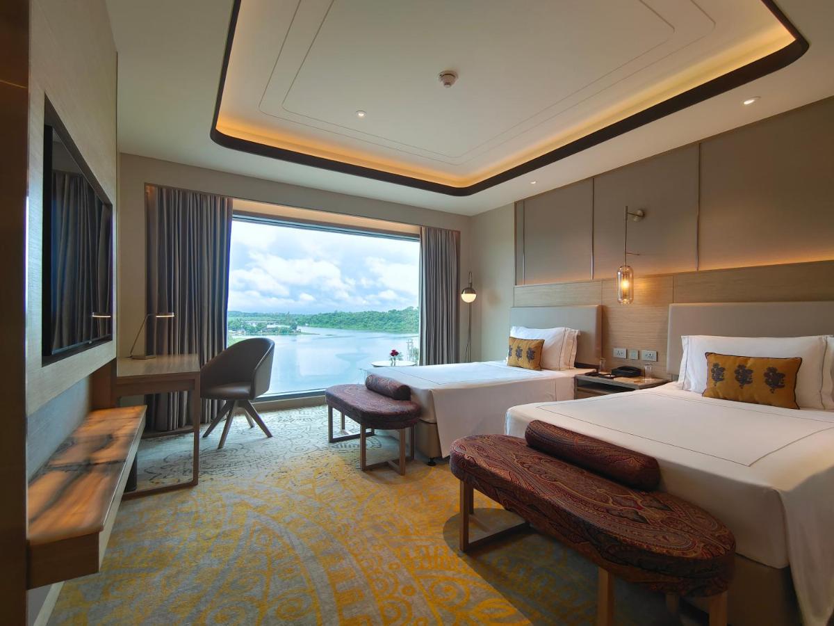 Taj Lakefront Bhopal Exterior foto